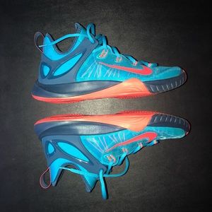 Nike Zoom Hyperrev 2015 Sz 9.5